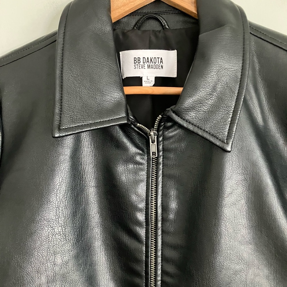 BB DAKOTA Steve Madden Black Faux Leather Puff Sleeve Bomber Jacket Size L - Picture 3 of 11
